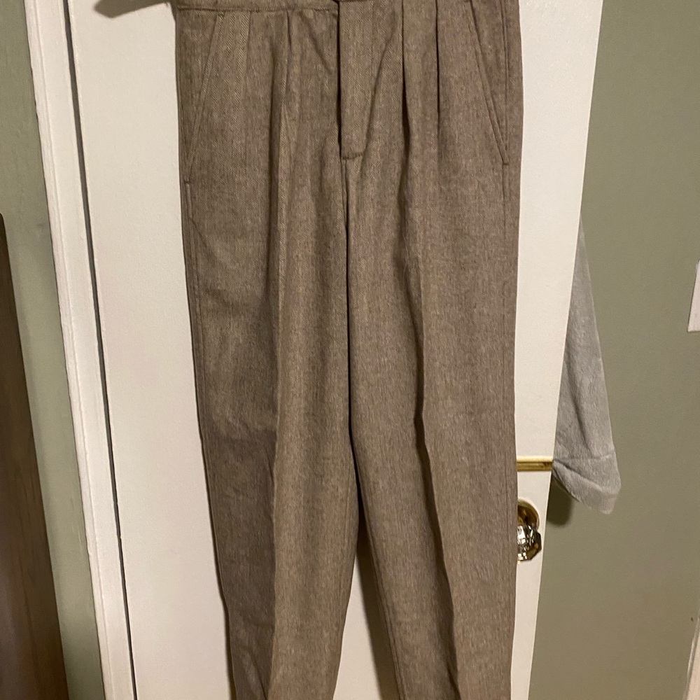 Banana Republic Women’s Heritage Explorer Pants - Picture 4 of 7